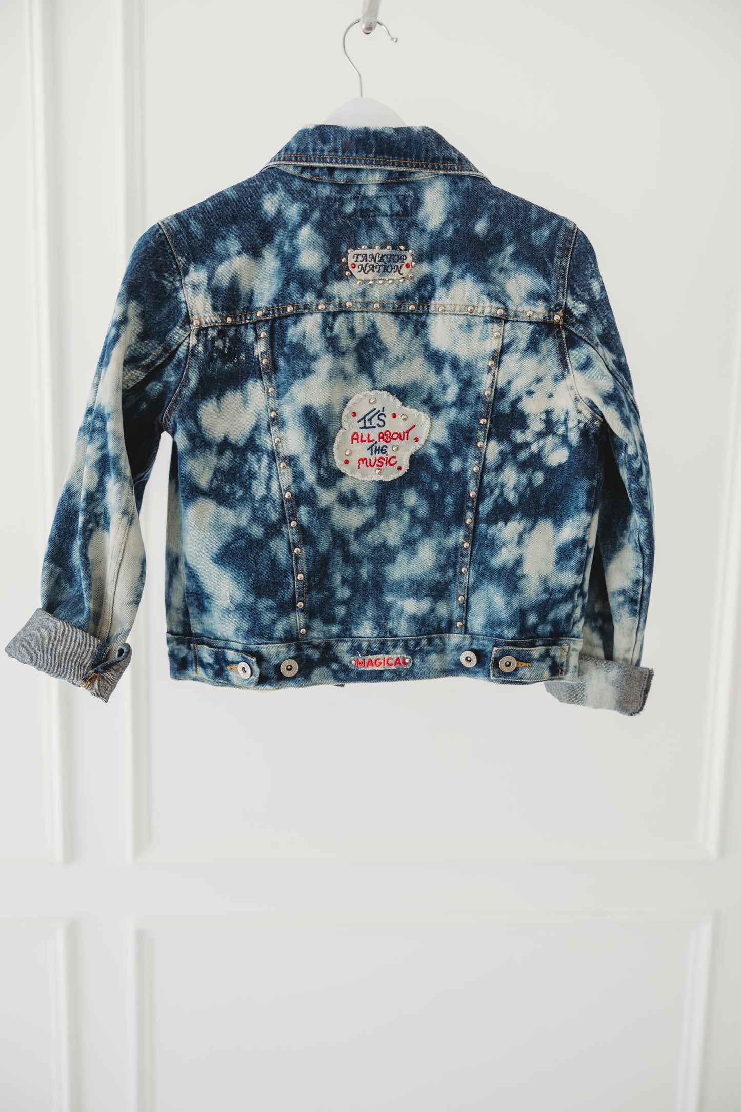 Magnetic Energy Jacket
