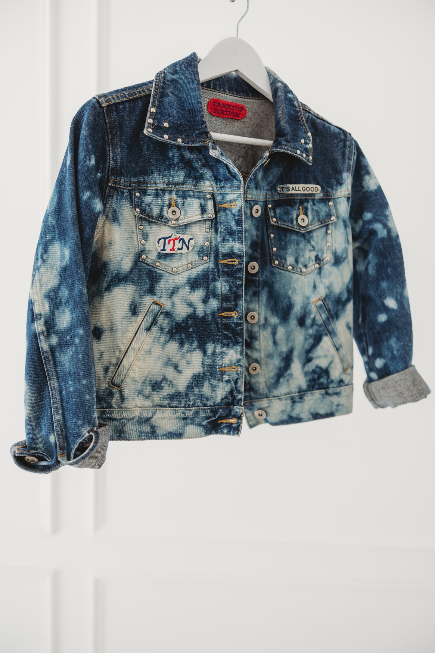 Magnetic Energy Jacket